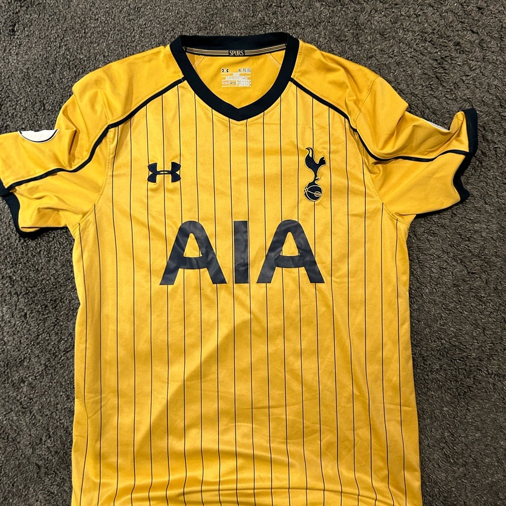 Retro Under Armour Tottenham Hotspur 2016 / 2017 Soccer Jersey - Adele Alli #20